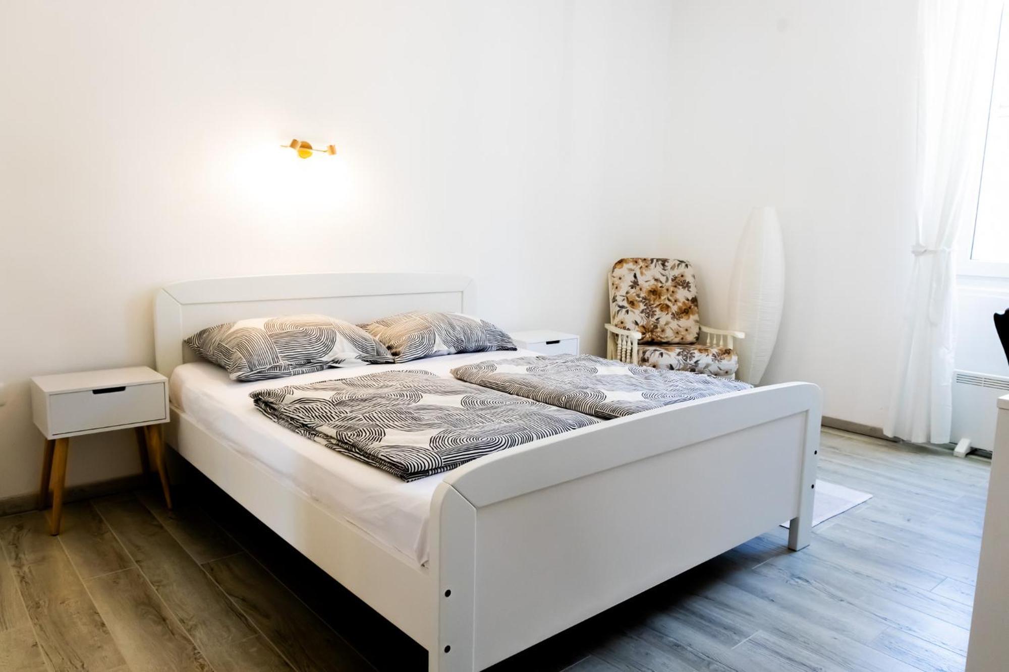 Apartment Center Azura Vista *